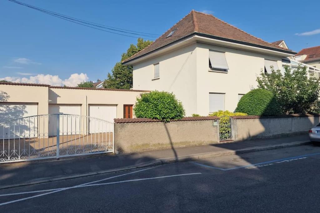 Charmant Appart. Dans Une Villa Saint-Louis  Esterno foto